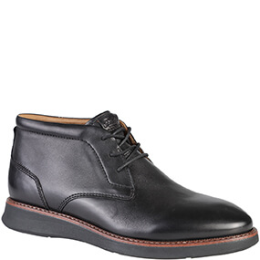 LAUNCH PLAIN TOE CHUKKA BOOT in Black for R2199.00